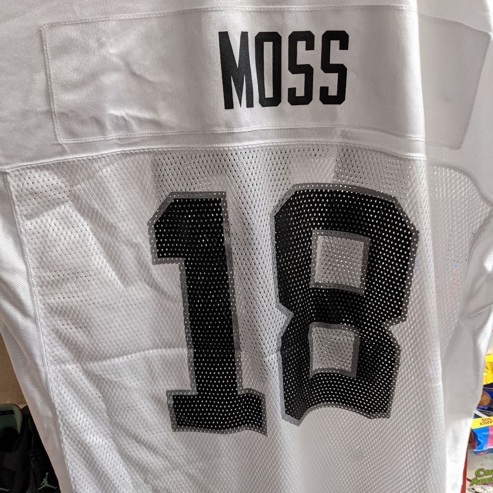 Moss 18 raisers jersey